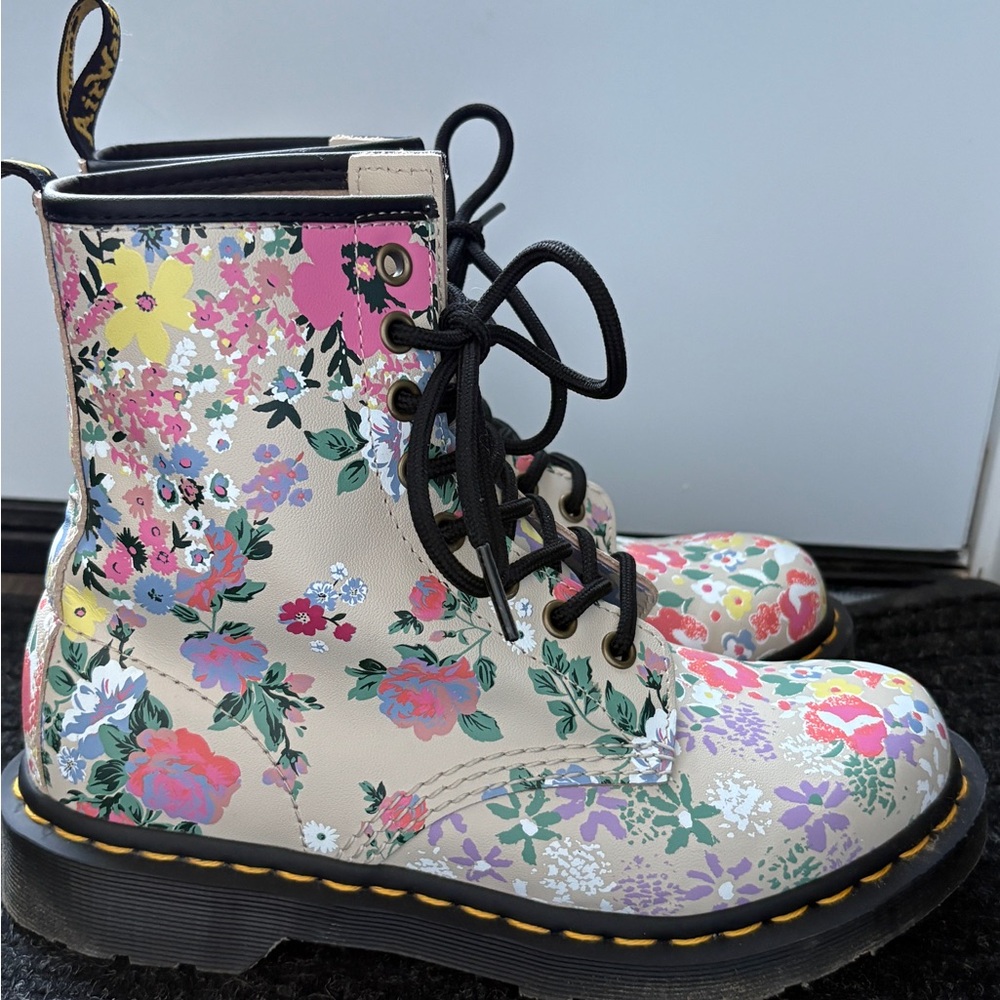 Size 6 Dr. Martens Floral Print Combat Boots